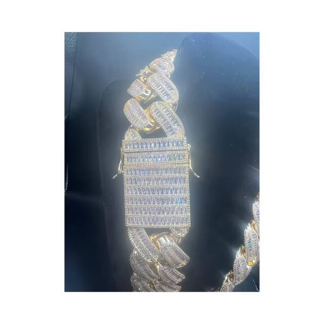 BIG Miami Iced Outcz-big Cuban k Men and Women Hip Hop Jewelry - Heavy Gold Platedhuge -big Chain 42mm