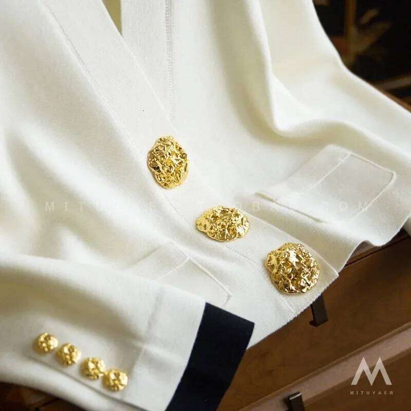 Women Fashion Solid Knitted Cardigan 2023 Autumn Winter New Vintage Gold Buttons Sweater Female Tops Simple Casual Knitwear