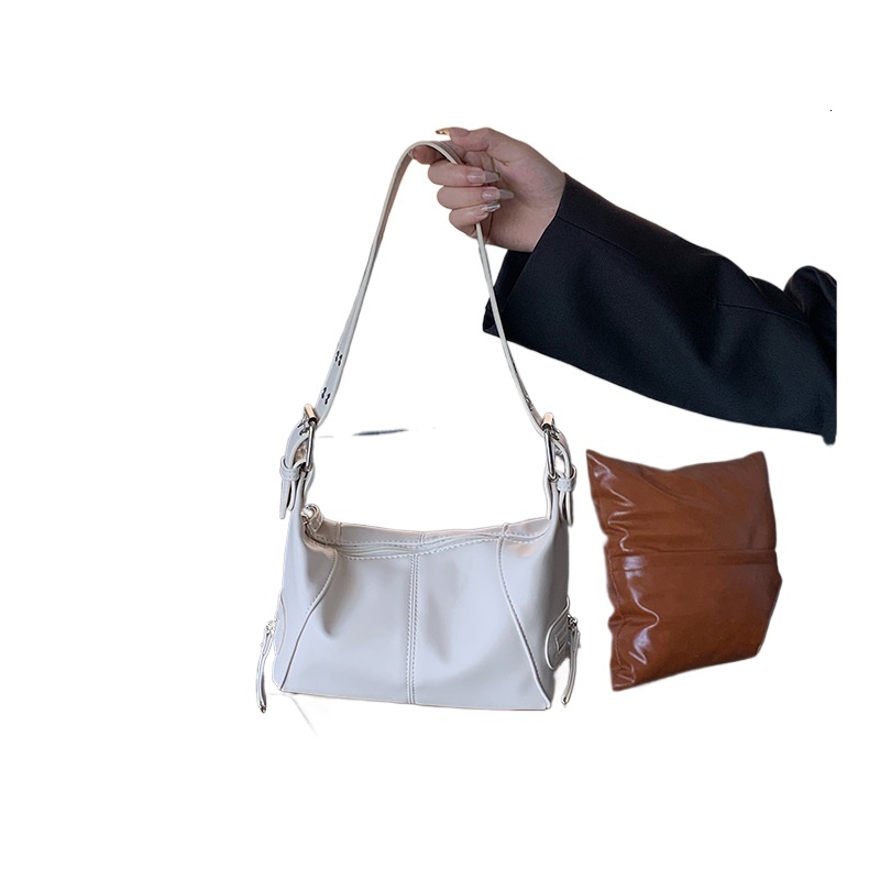 designer Korean 2025 Niche Design New Women's Bag Cool Girl Retro Single Shoulder Small Bag Handbag Underarm Bag