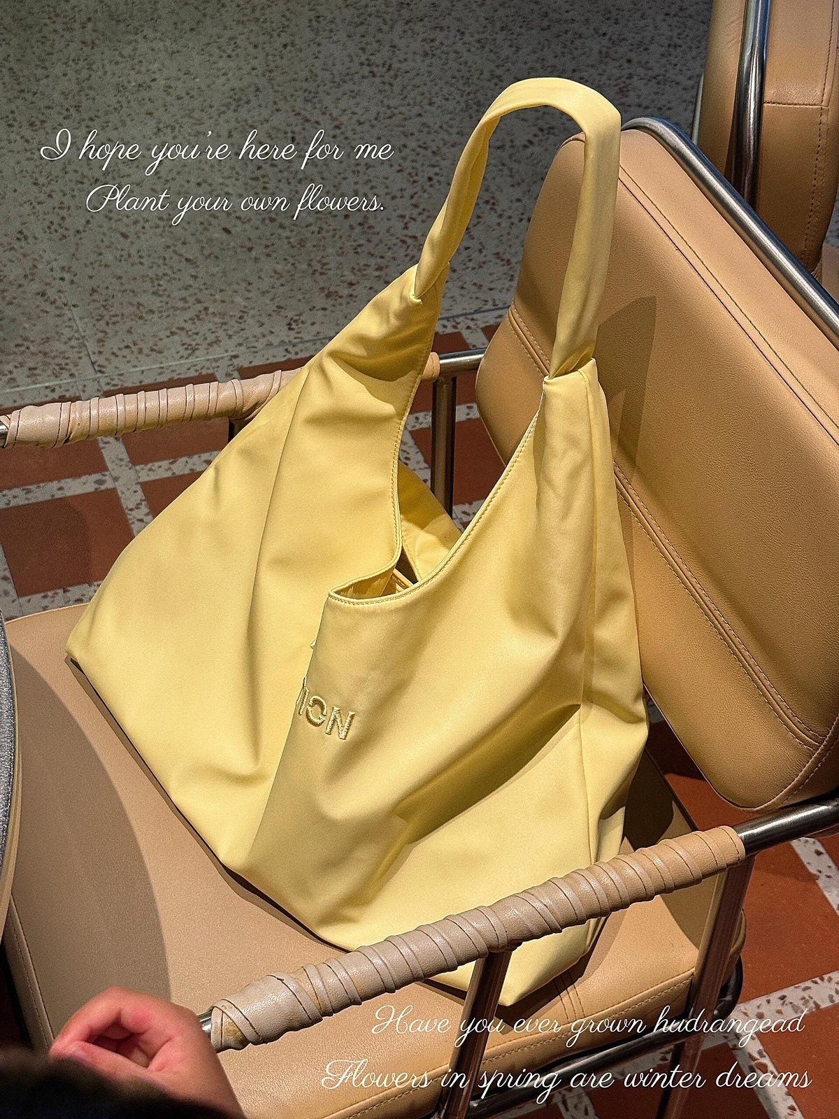 designer 2025 New Commuter Shoulder Bag for Women, Large Capacity Tote Bag, Handheld and Crossbody Bag, Suitable for College Students, Underarm Bag fo