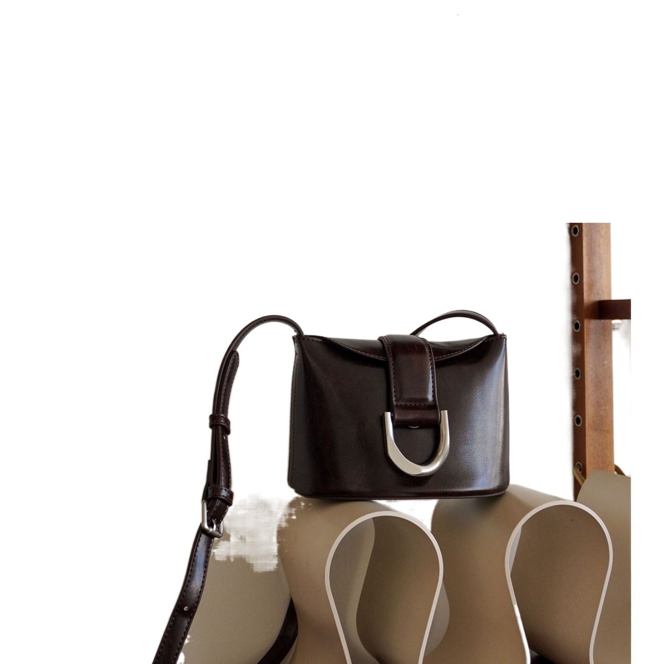 designer 2025 New Autumn Winter Niche Bag Women's Crossbody French Fries Bag Retro Melard Versatile Phone Bag Small Bag