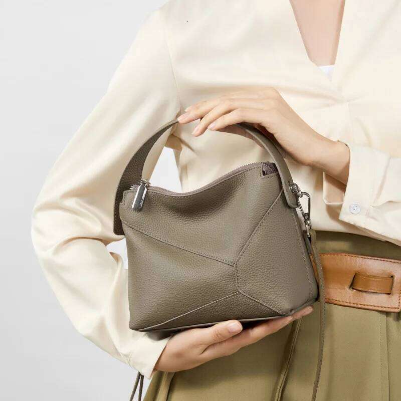 2025 New Fashion Genuine Leather Women's Shoulder Bag Crossbody Handbag Elegant Top Grain Purse For Daily Office