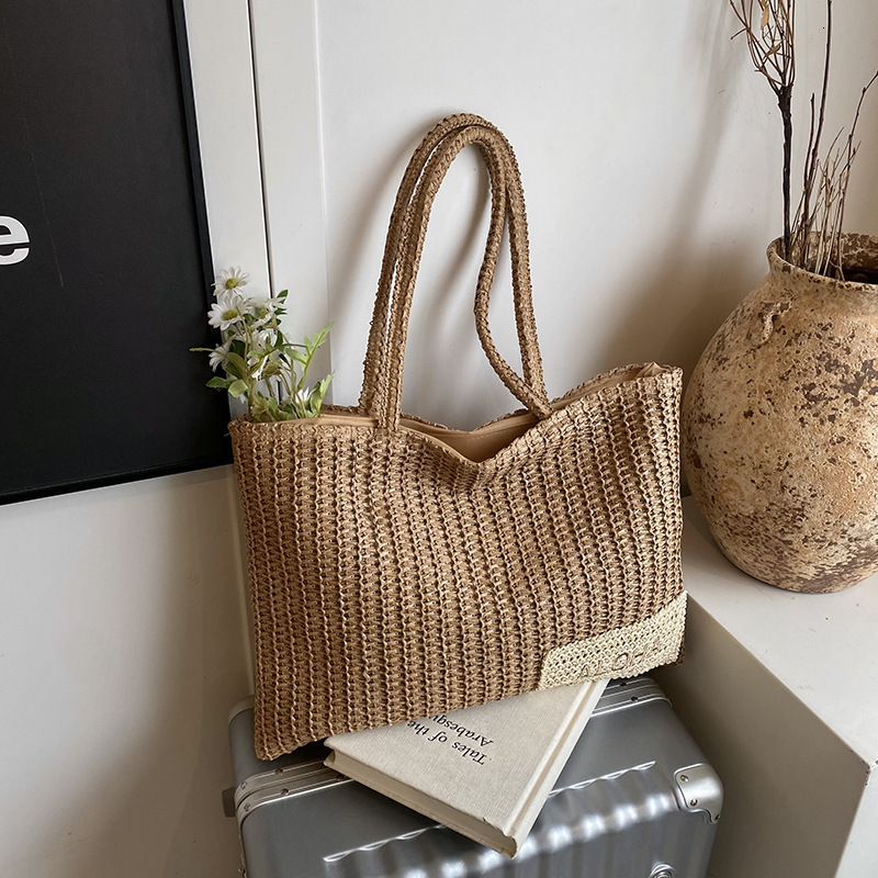Free Shipping Designer Bag Small Fresh Weaving Seaside 2025 New Vacation Shoulder Literary Style Commuter Tote Women's Bag