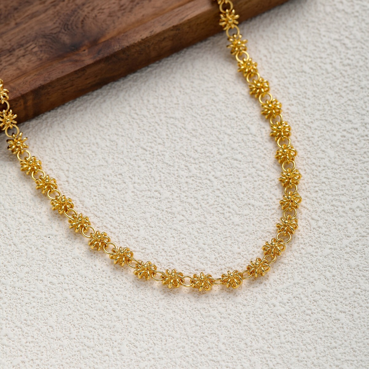 Suower Pattern Necklace Internet Celebrity Same Light Niche Versatile Accessories Chic Style for Women