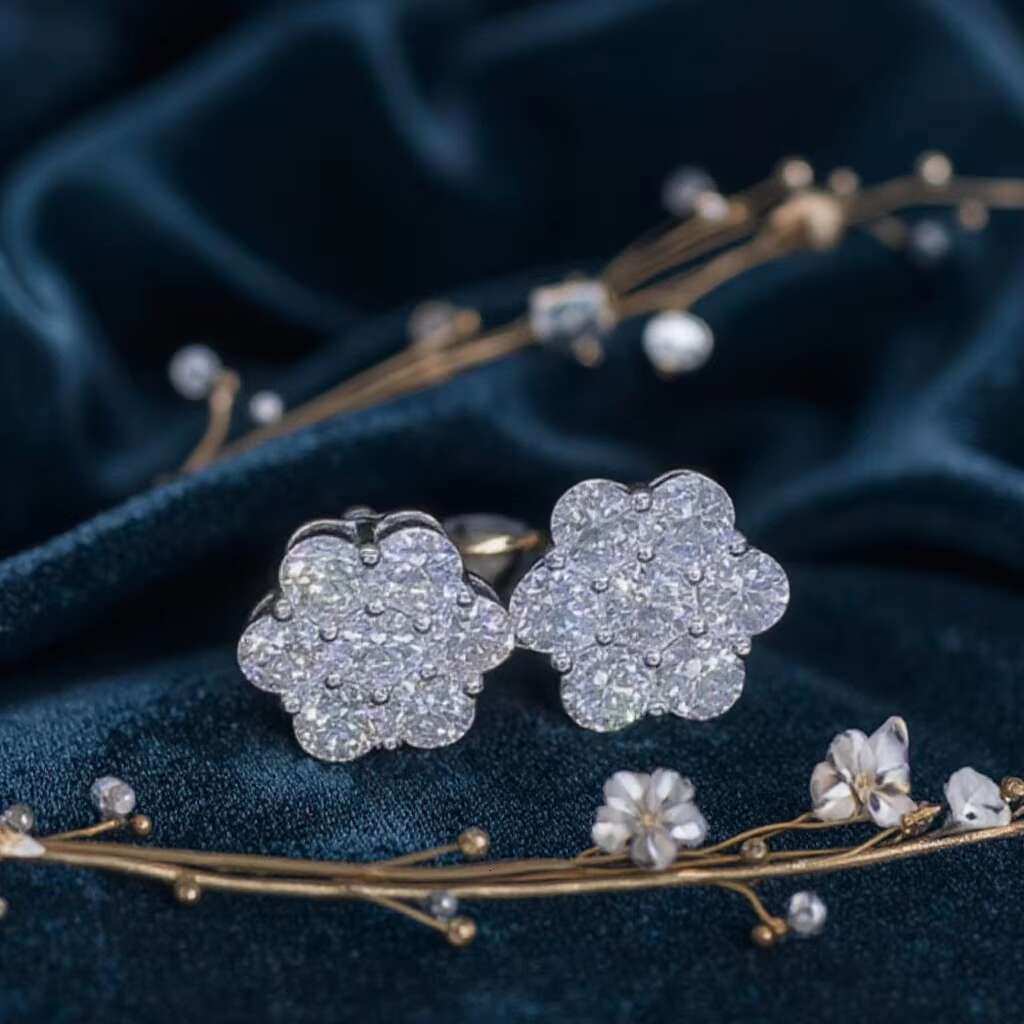 E3199S HIPHOP High Class Diamond VVS Moissanite Screwback Stud Earrings