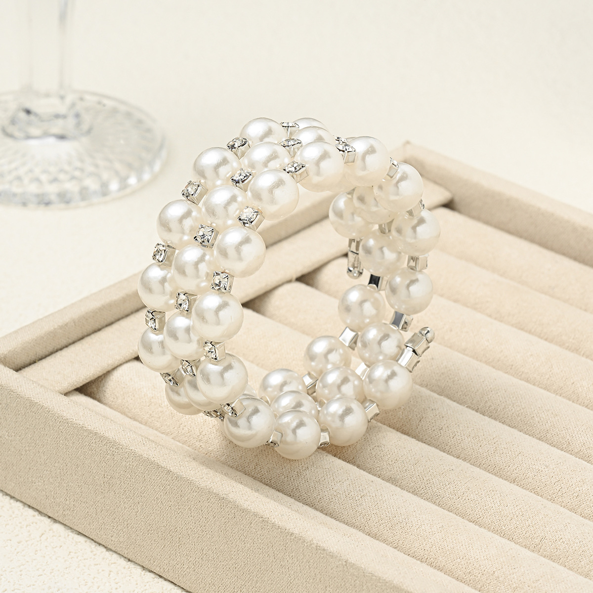 Hot selling Bridal Pearl Bracelet Luxurious High end Multi layer Adjustable Elastic and Full diamond Design