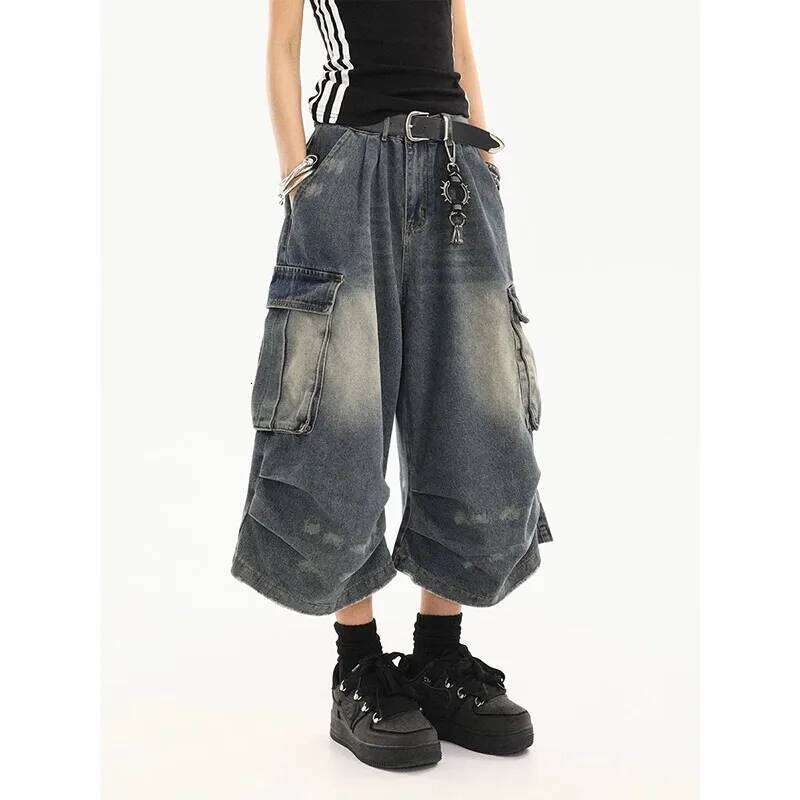 American Style Women Vintage Washed Workwear Denim Shorts With Multiple Pockets Pleated Design Loose Drapey Seven-Foot Pants