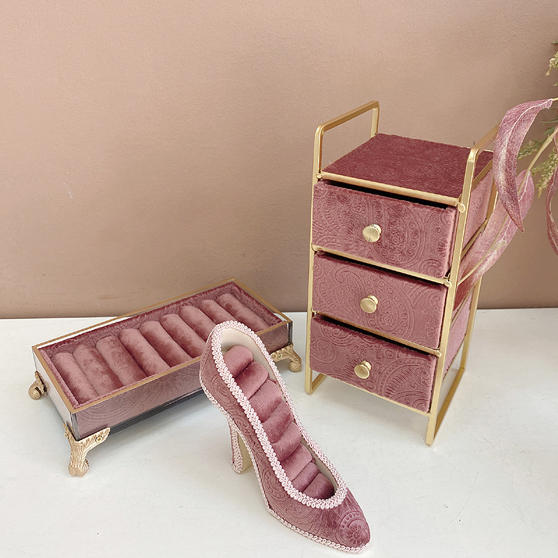 Elegant Multi-functional Jewelry Organizer Ideal For All Types of Accessories