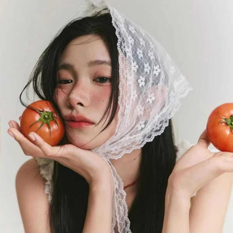 1PC Lace Bandanas Scarf Retro lace Floral Triangle Headscarf Embroidered Hair Scarf Wrap Korean Womens Girl Sweet Kerchief W250602