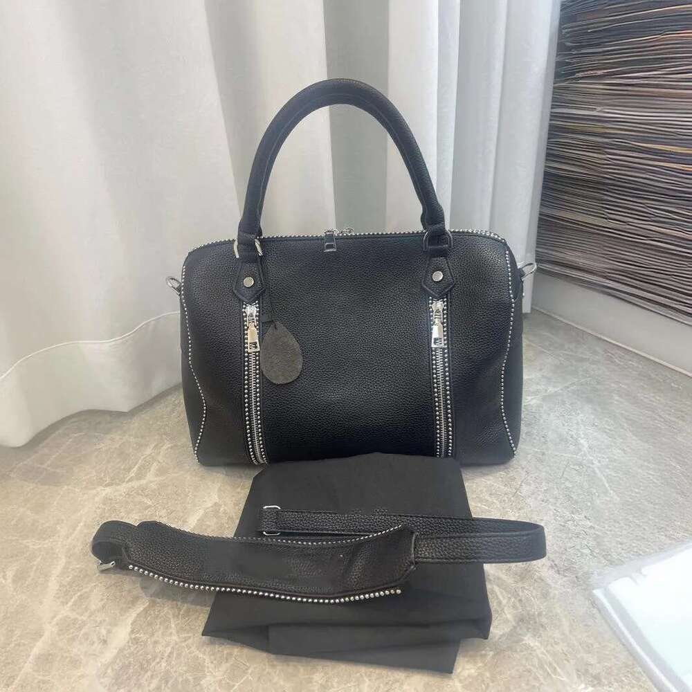 New Black Lychee Pattern Women's Genuine Leather Cross Shoulder Handbag, Bucket Bag, Pillow Bag Y2k Ita