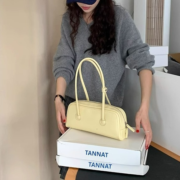 designer 2025 Niche Design High-Quality Large Capacity Shoulder Underarm Bag Fashion Korean Style Baguette Small Square Bag