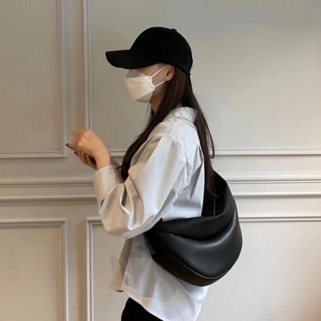 designer 2025 Spring Summer New Martin Crossbody Bag for Women Ins Chest Bag Large Capacity Soft Leather Dumpling Bag Casual Shoulder Bag