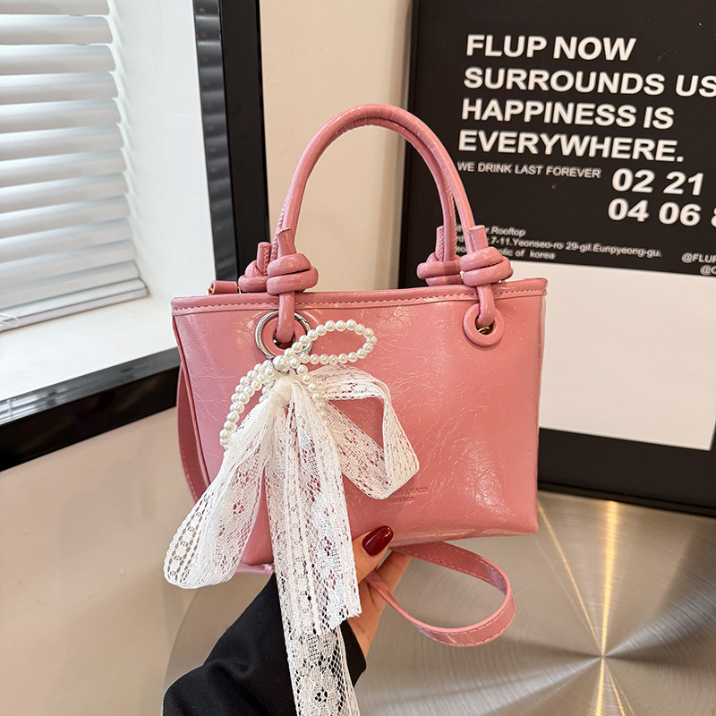 Cross border Korean fashion style women fashion s simple handbag new multifunctional leisure commuting designer women s shoulder bag
