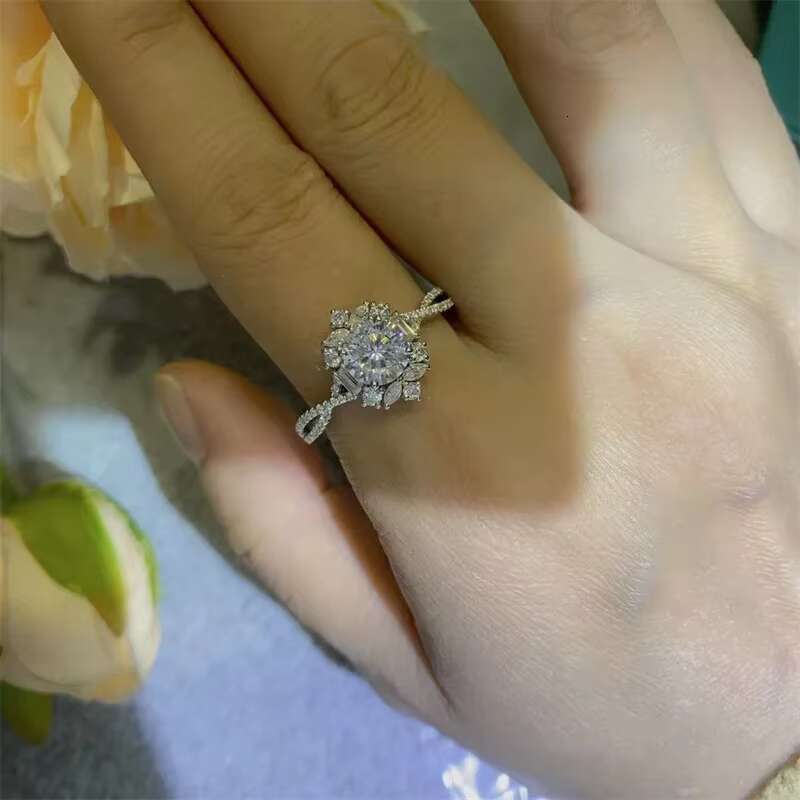 Luxury 925 Sterling Silver Engagement Ring Big Oval Moissanite Gold Plated Designed with Moissanite Bands