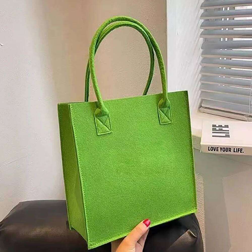 100Pcs/Lot Custom Reusable Portable Felt Shopping Gift Bags With Brand Name Printed For Women Event Wedding Party Collection