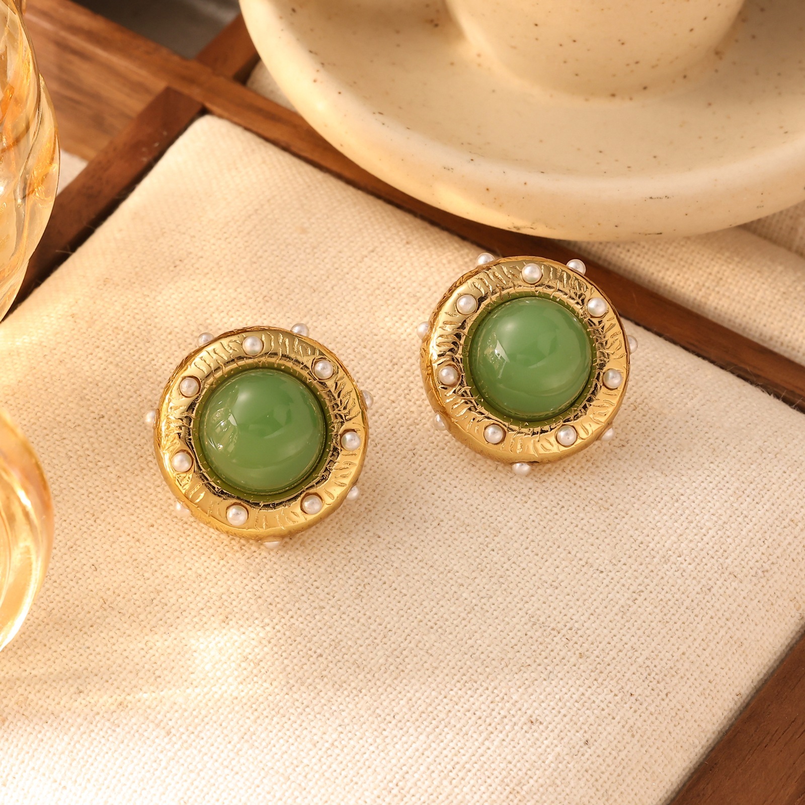 Style Bury Glazed Pearl Studs High-end Engagement Bride Wedding Earrings for Women