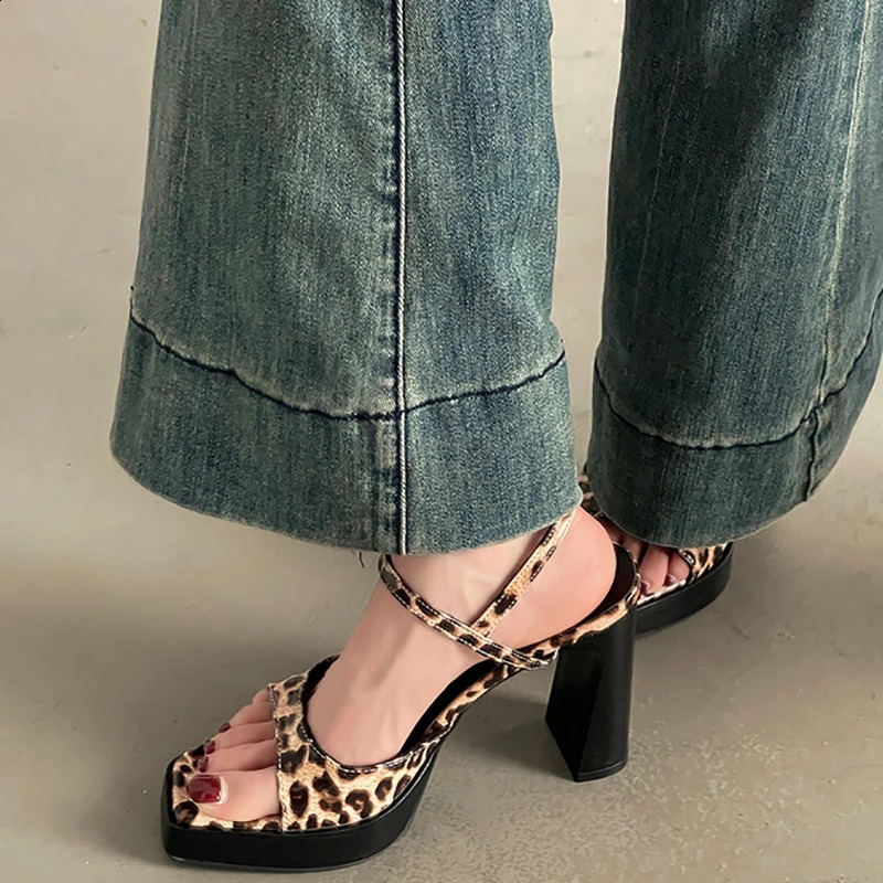 Sexy Thick Heel Leopard Women Sandals Fashion Party Dress Singbacks Pumps Summer Womens Shoes 250528