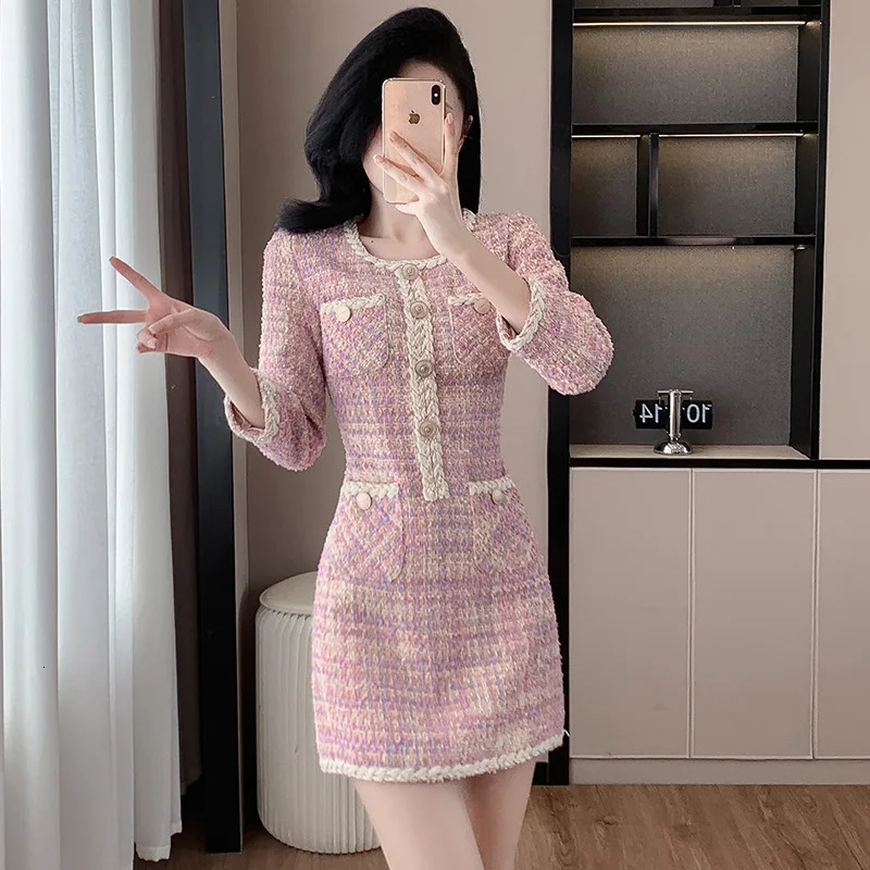 Female Autumn Fashionable Plaid Round Neck Long Sleeve Commuting Tweed Dress 250529
