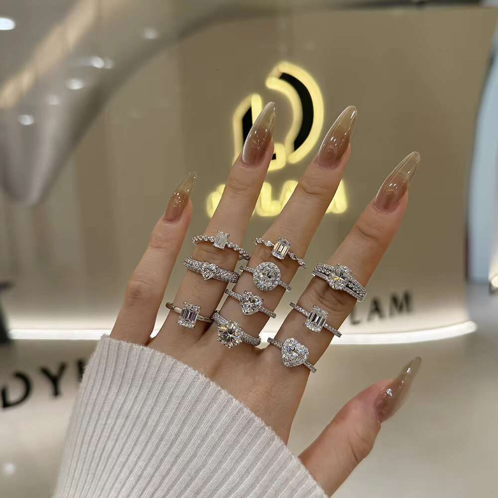 Dylam Dazzling Fine Classic Women S925 Silver Eternity Band 5A CZ Diamond 2ct D VVS1 Moissanite Main Stone Top Jewelry Rings