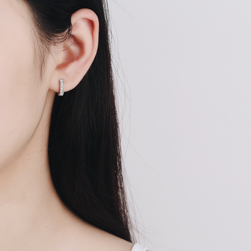 925 Sterling Silver Hoop Earrings with D-Color Moissanite Stones, Elegant and Minimalist Design for Women, Perfect for Everyday Wear or Special Occasi