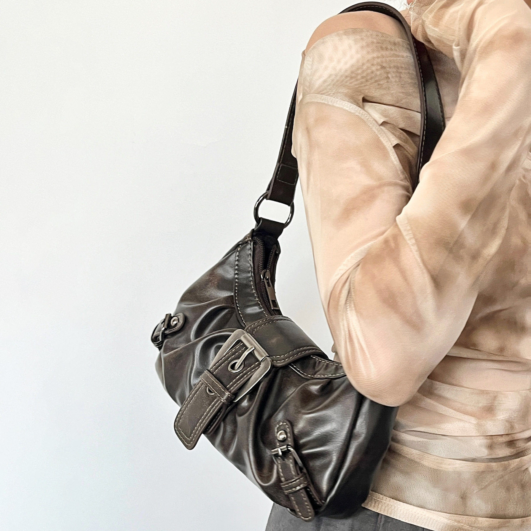 Hot Selling Melard Style Trendy Girl Wasteland Style Vintage Two-tone Leather Shoulder Bag Underarm Bag
