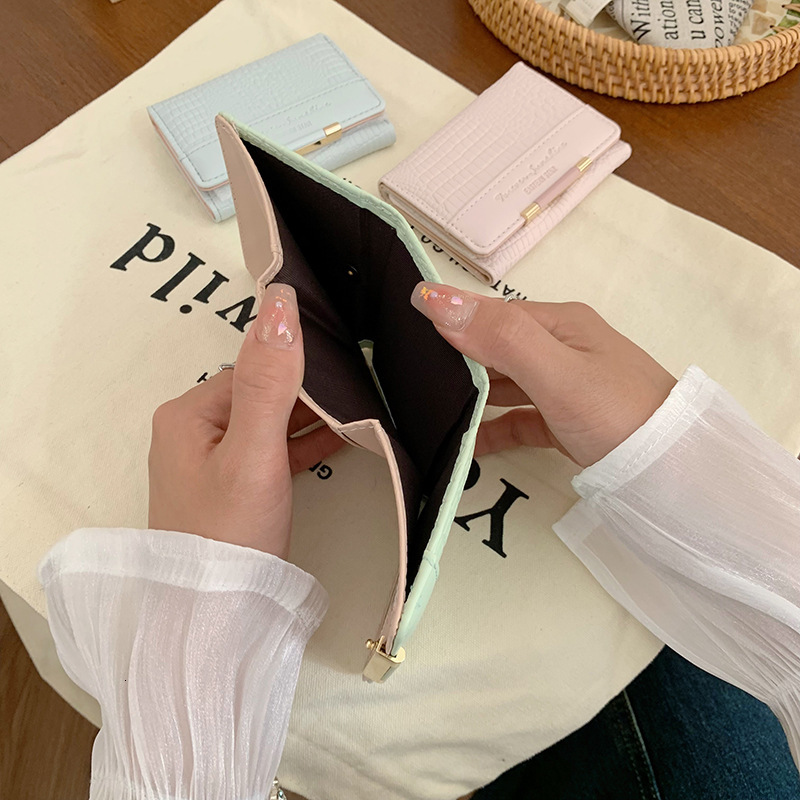 Luxury Designer Bag Korean Short Women's Wallet Fashion Coin Wallet Women's Business Card Holder Fashion 2025 New Designer Wallet