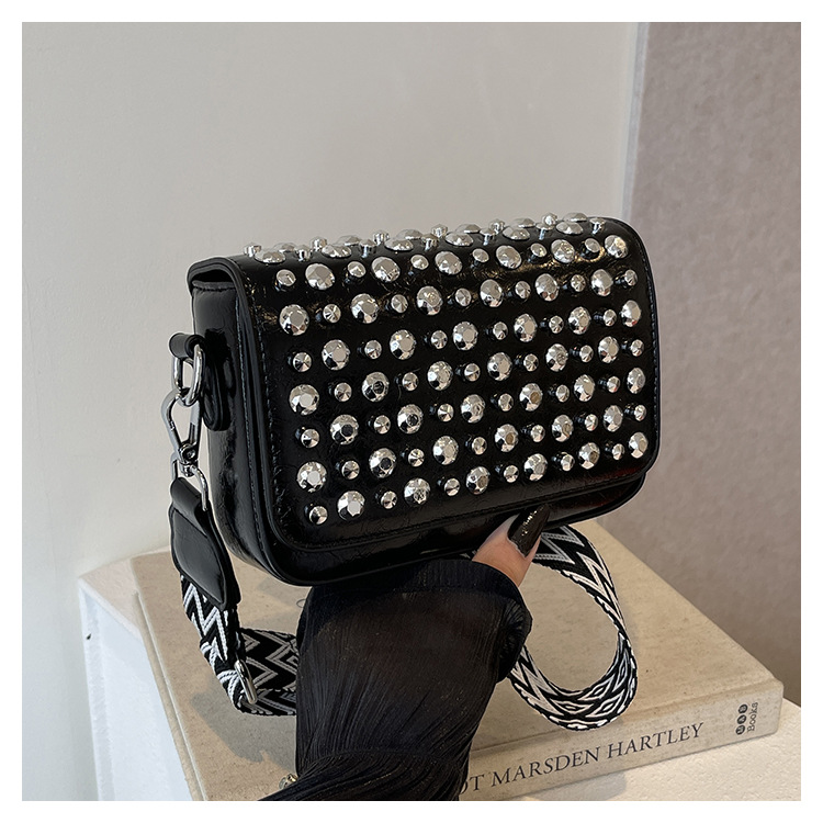 Elegant Full-Diamond Rhinestone Handbag with Adjustable Straps for Casual Wear