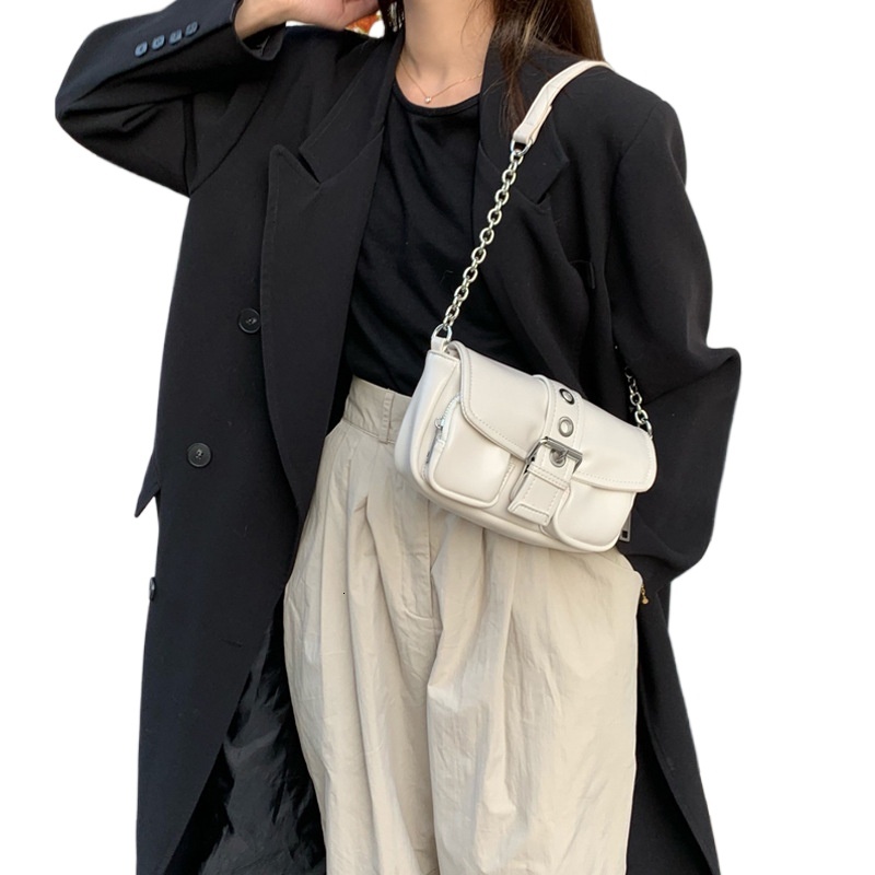 designer 2025 Autumn Winter New High-Quality Korean Style Chain Underarm Bag Single Shoulder Crossbody Commuter Baguette Small Bag for Women