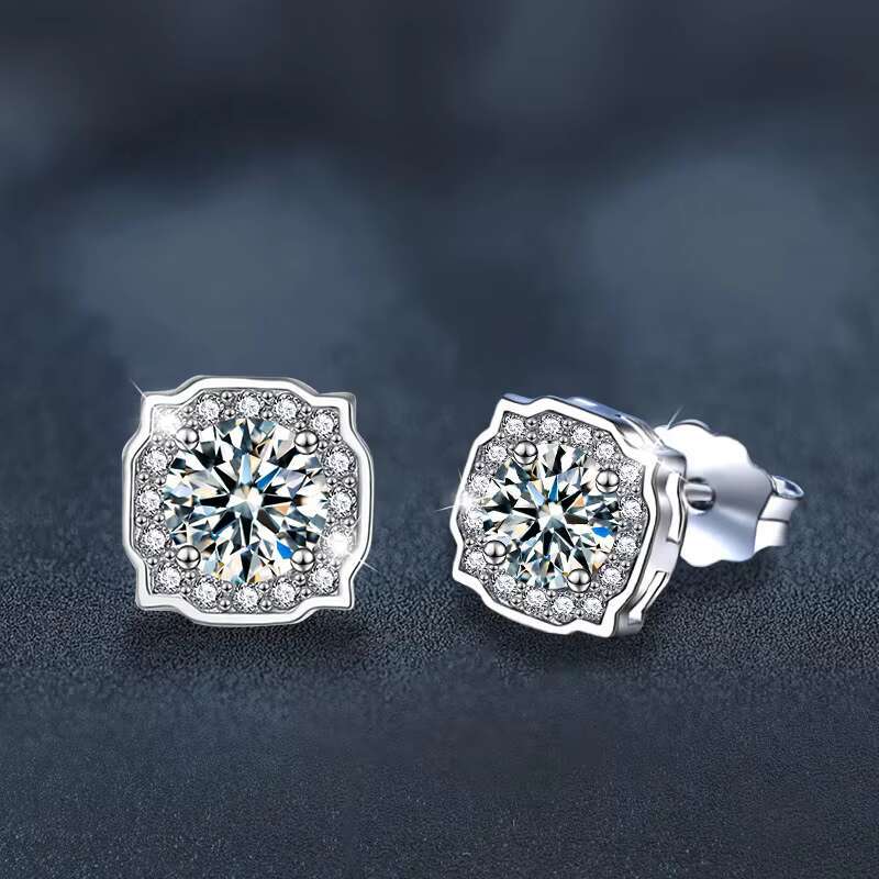 High Quality 5mm Moissanite Stud Earrings 925 Sterling Silver Hot Wholesale for Women Perfect Christmas Gift