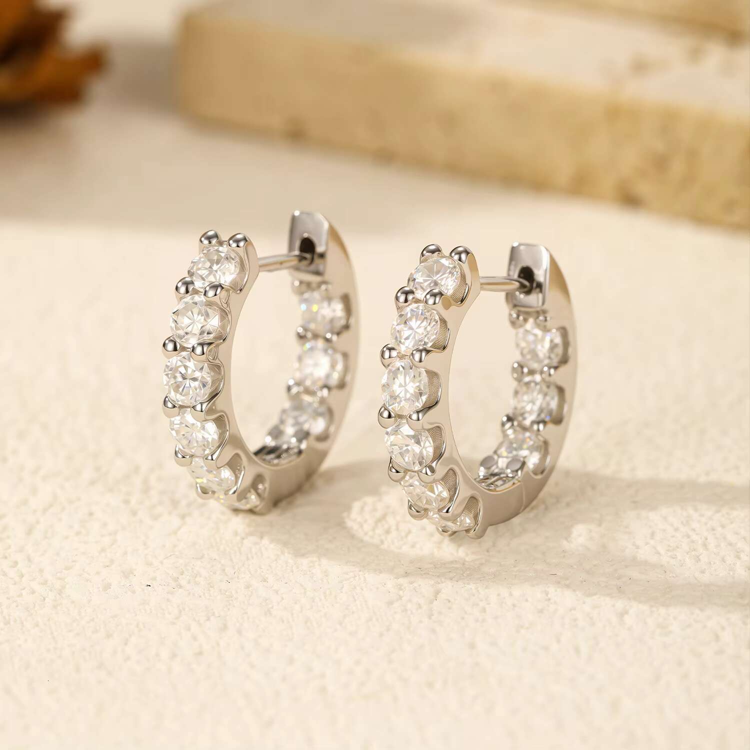 925 Sterling Silver Fashion Dazzling Round Moissanite Hoop Earrings for Women Daily OL Fine Jewelry Accessories