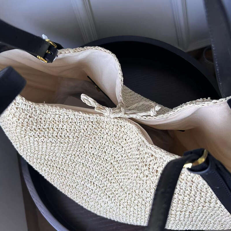 Straw Beach Tote New Top Layer Cowhide Patchwork Raffia Tote Large Capacity Handwoven Genuine Leather Straw Bag Crossbody Bag