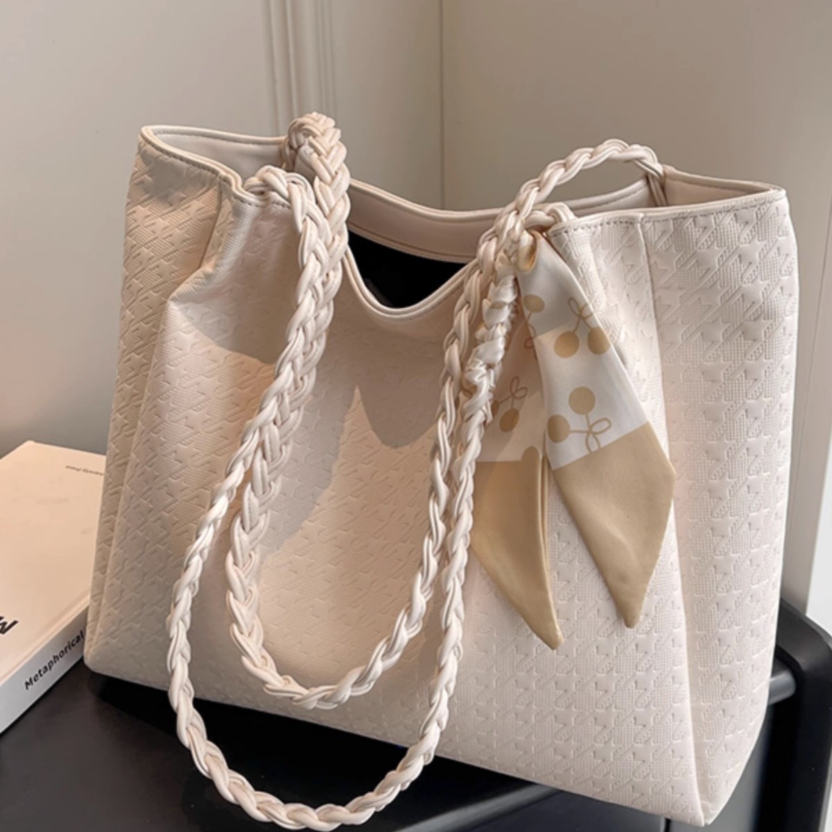 Fashion Large Capacity Bag New Women's Fashion Commuter Shoulder Bag Summer Fashion Handbag Designer Women's Crossbody Bag