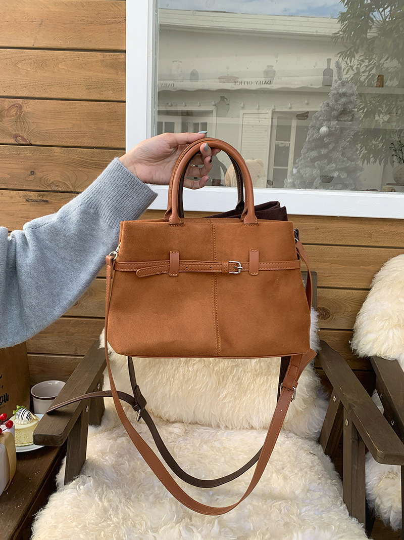 designer Maillard Large Capacity Handbag 2025 New Autumn Winter Plush Color-Block Matte Tote Bag Single Shoulder Crossbody Women's Bag