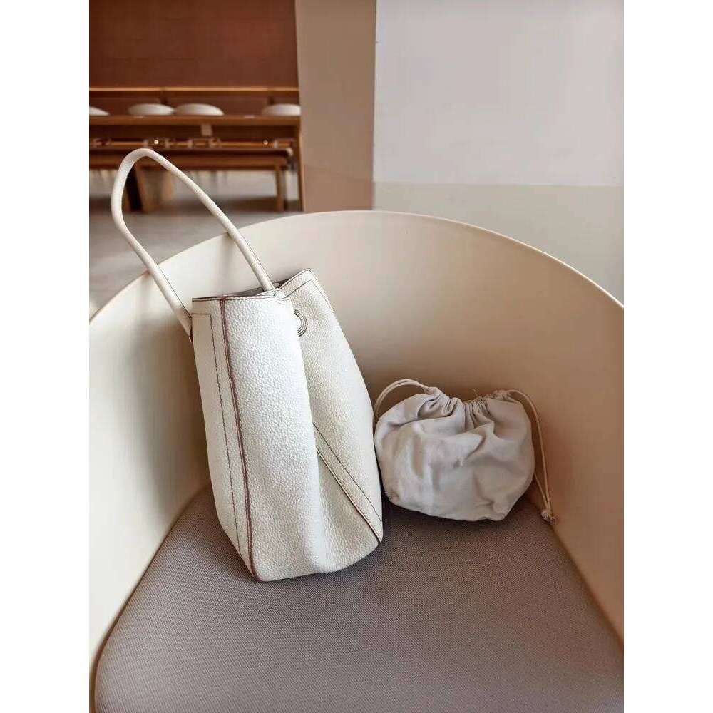 Women Casual Genuine Leather High Street Single Shoulder Underarm Bags Handbag Tote Soft Cowskin Fashion Ladies Bucket Bag