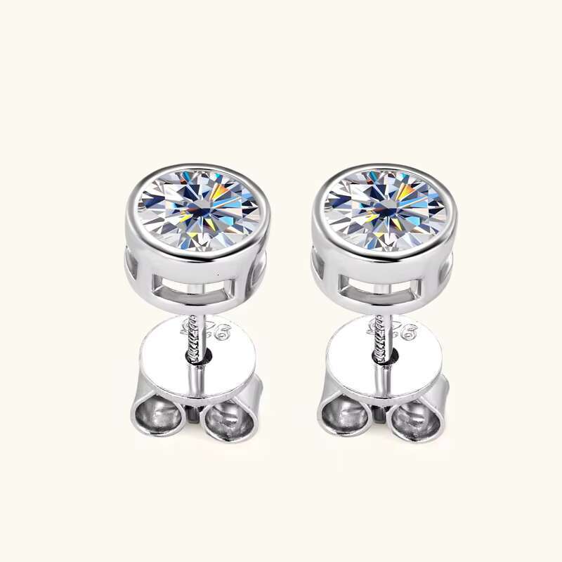 Wholesale Unique Trendy 5mm 0.5ct D Color Round Cut Moissianite 925 Sterling Silver Stud Earrings for Women