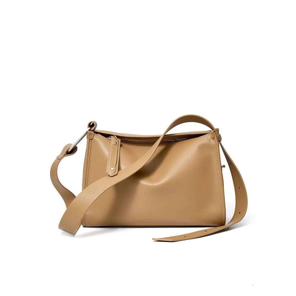 Fashionable genuine leather casual pillow large capacity commuting niche design shoulder simple cowhide crossbody bag