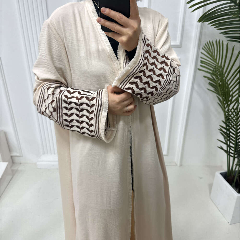 Loriya2025 Middle East Turkey Dubai Exquisite Embroidery Tassel Cardigan Gown lr763 2025 New Casual Versatile Fashion Clothing