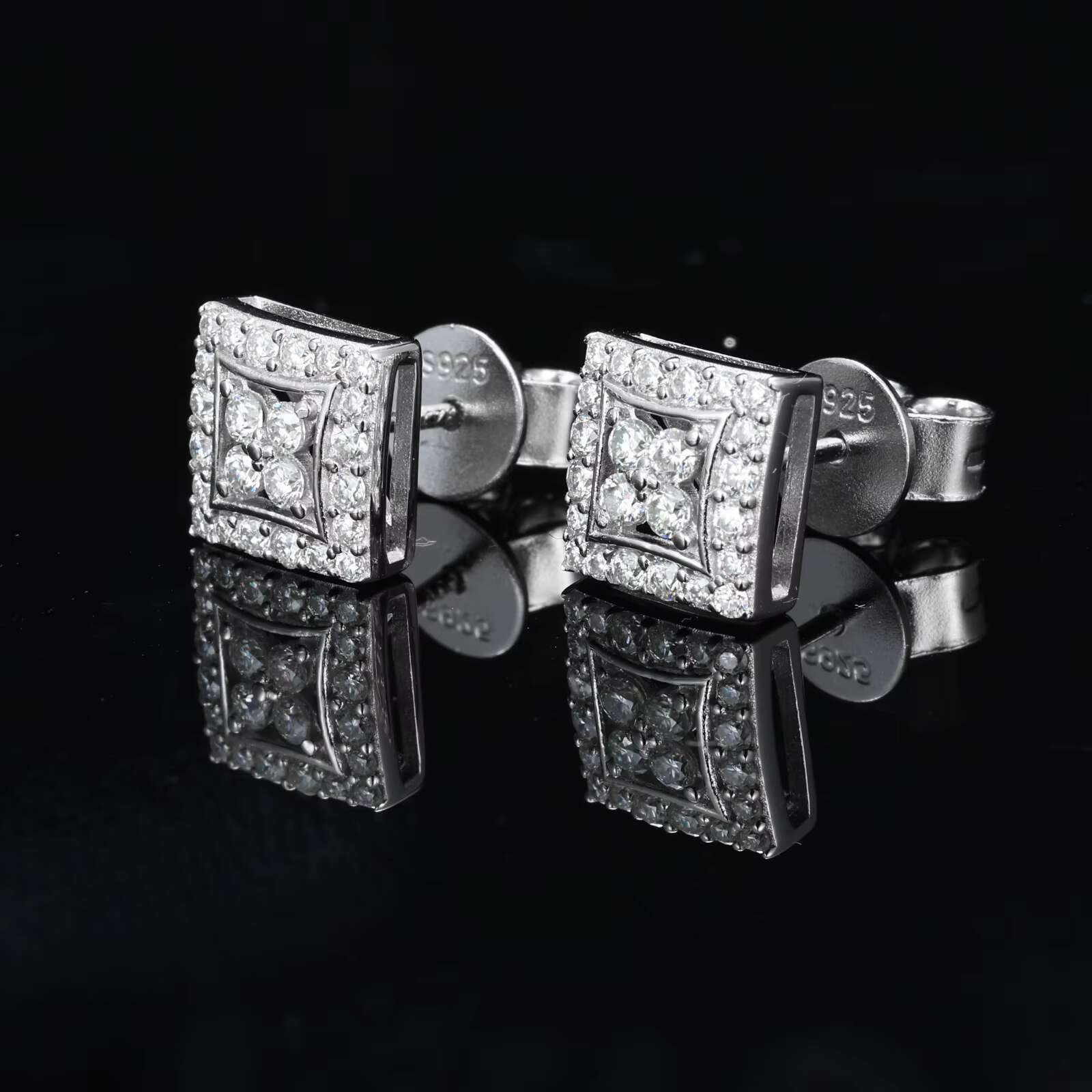 High Quality Fashion Jewelry Women New Arrival 925 Sterling Silver Square Stud Earrings VVS D Moissanite Diamond Earrings