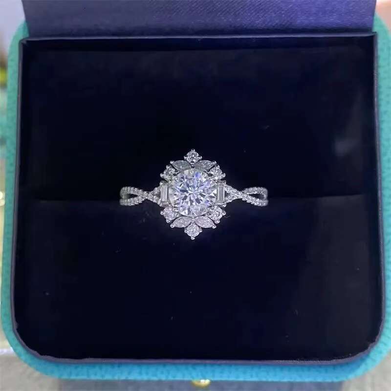 Luxury 925 Sterling Silver Engagement Ring Big Oval Moissanite Gold Plated Designed with Moissanite Bands