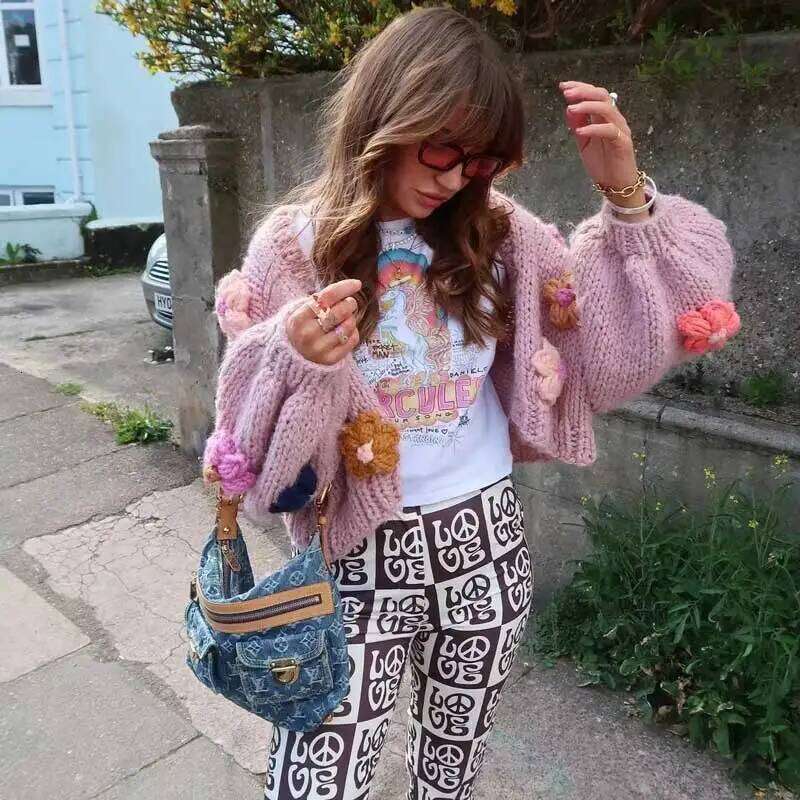 Boho Inspired Winter Women's Cardigans Multicolor Knitted 3D Flowers Long Sleeve Loose Cardigan Coats Warm Sweaters 4 Colors