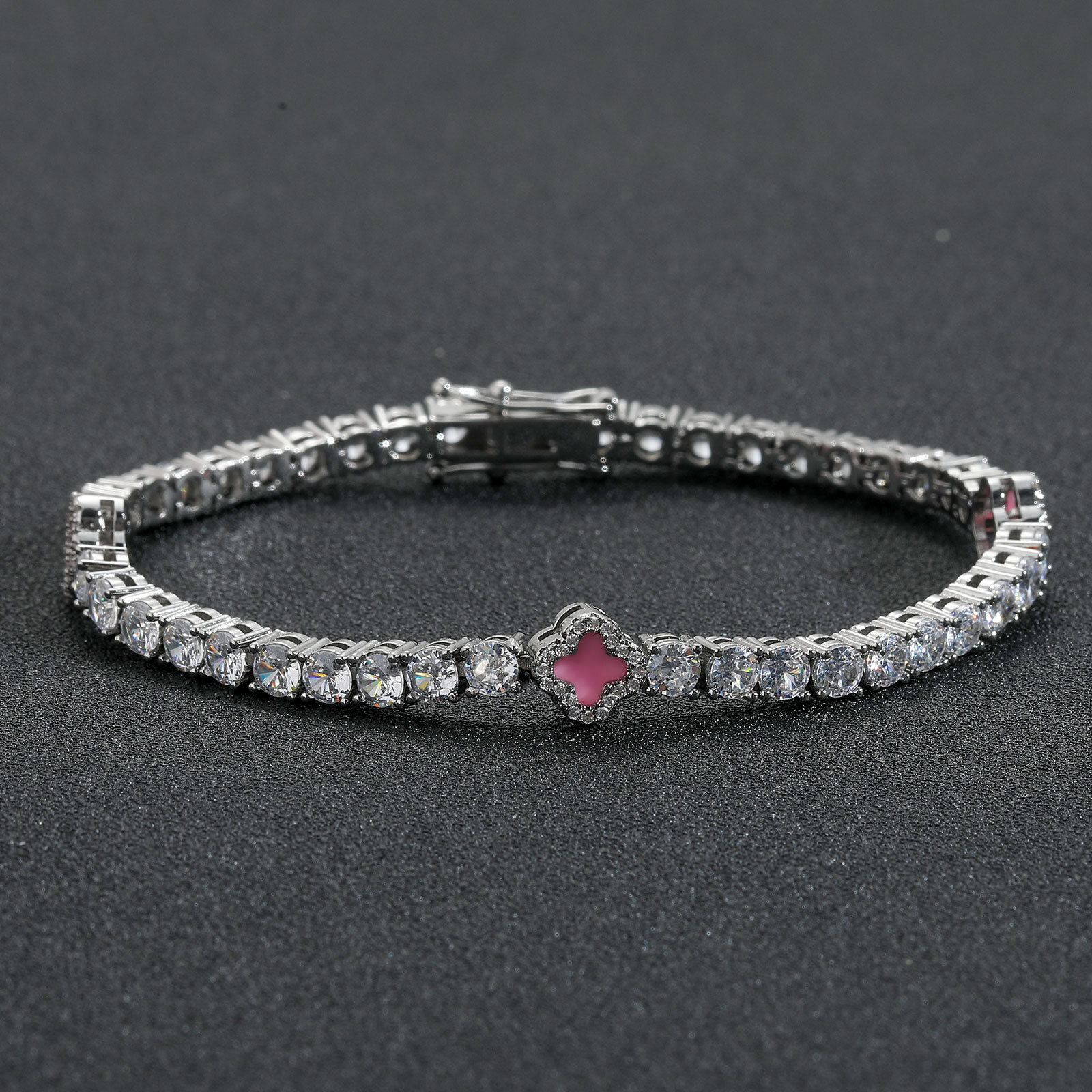 Ins Style Pink Clover Inlaid Diamond Tennis Chain Bracelet Exquisite High-end Clavicle Chain Accessory moissanite