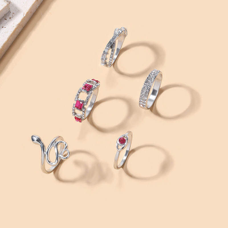 New European and American Style Alloy Snake shaped Ring Set Five piece Stackable Rings for Women