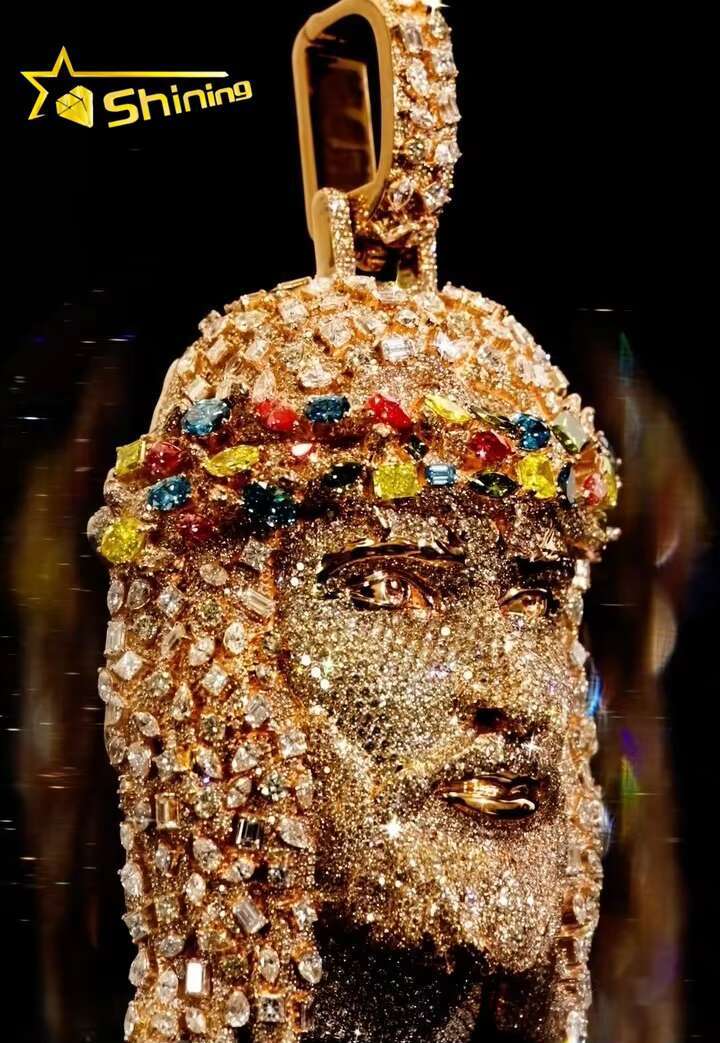 New Trendy Luxury Personalized 3D Design Hip Hop Jewelry Mens Iced Out Jesus Pendant Colored Stone VVS Moissanite Diamond Charms