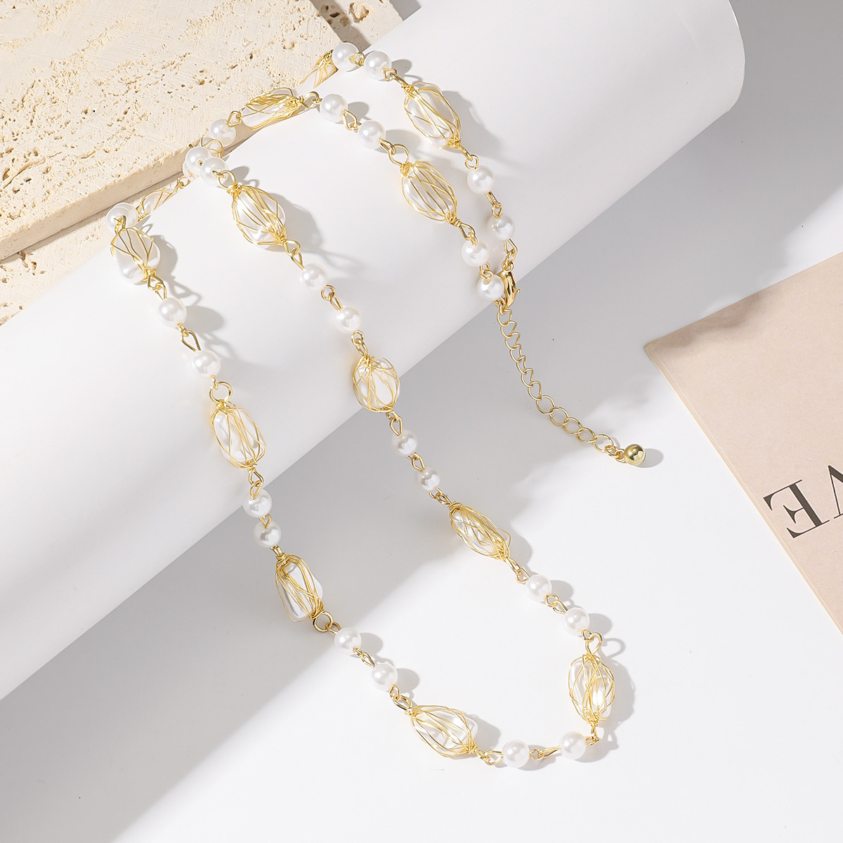 Pearl design handmade necklace with high-end feel, light bead necklace, collarbone chain, neck chain accessory