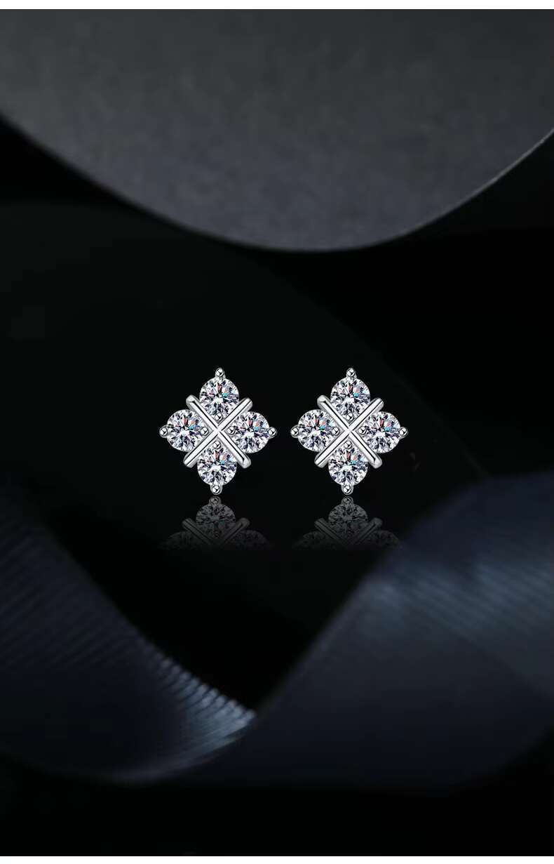 Stylish round Silver Design Moissanite Stud Earrings Romantic Sparkle Gifting Idea