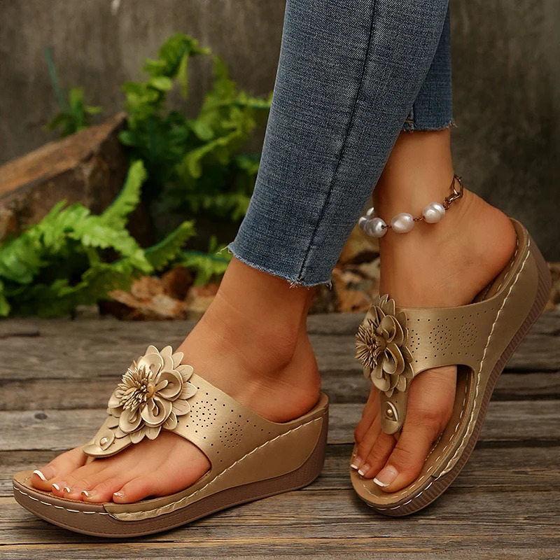 2025 Vintage Flowers Wedges Slippers Women Summer Lightweight Platform Flip Fops Woman Clip Toe Thick Sole Sandals Plus Size 250528