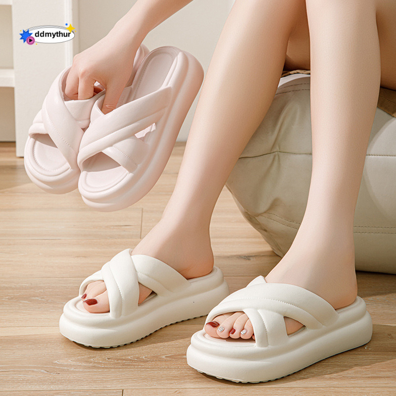 Thick-Soled Women's Summer Outdoor with Soft Sole, Comfortable Indoor Casual Fashion Cross-Strap Slippers ddmythur