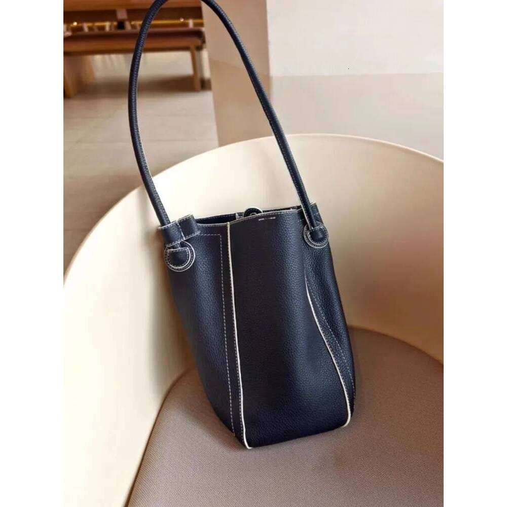 Women Casual Genuine Leather High Street Single Shoulder Underarm Bags Handbag Tote Soft Cowskin Fashion Ladies Bucket Bag