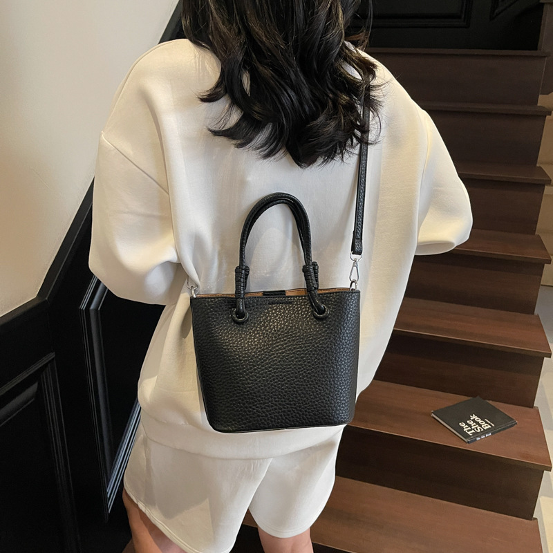 designer High-End Handbag for Women 2025 New Trendy Spring Fashion Casual Shoulder Bag Crossbody Bucket Bag