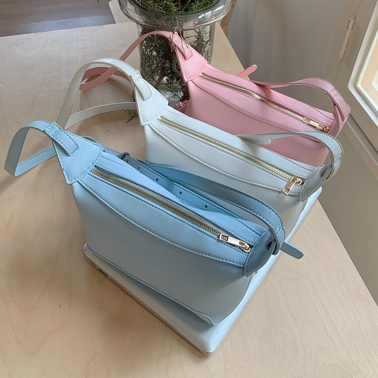 designer Trendy Retro Small Bags for Women 2025 Summer New Fashionable Versatile Crossbody Bag High-end Shoulder Underarm Bag